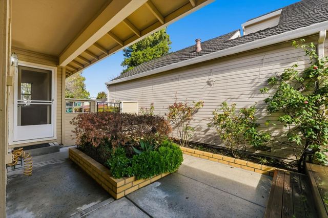 621 Charmain Circle, Mountain View, CA 94041
