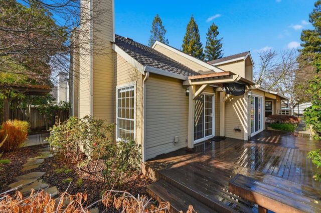 621 Charmain Circle, Mountain View, CA 94041