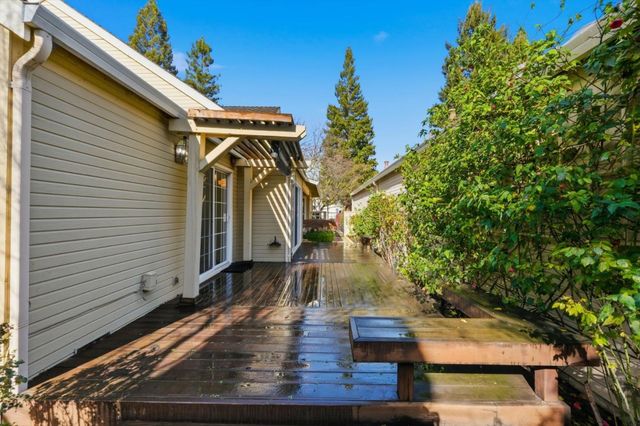 621 Charmain Circle, Mountain View, CA 94041