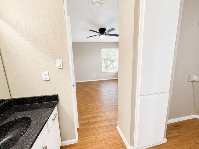 10507 Mellow MDWS 9203, Austin, TX 78750