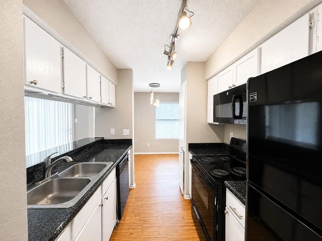 10507 Mellow MDWS 9203, Austin, TX 78750
