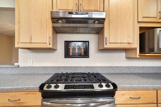 102 Fort Union, White Rock, NM 87547