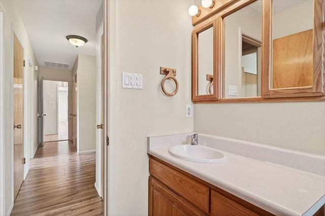 102 Fort Union, White Rock, NM 87547