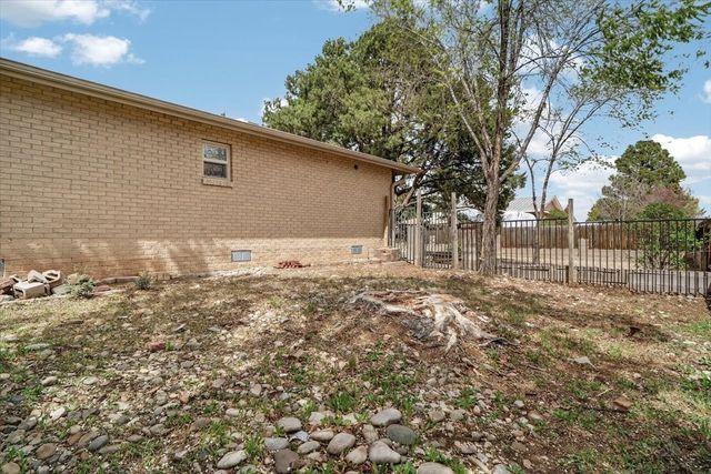 102 Fort Union, White Rock, NM 87547