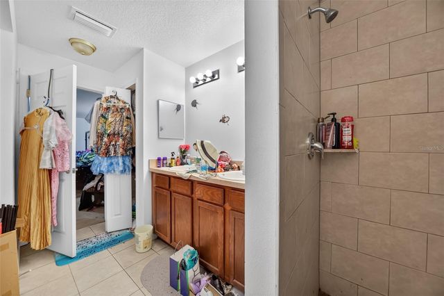 619 PINKNEY STREET, Eustis, FL 32726