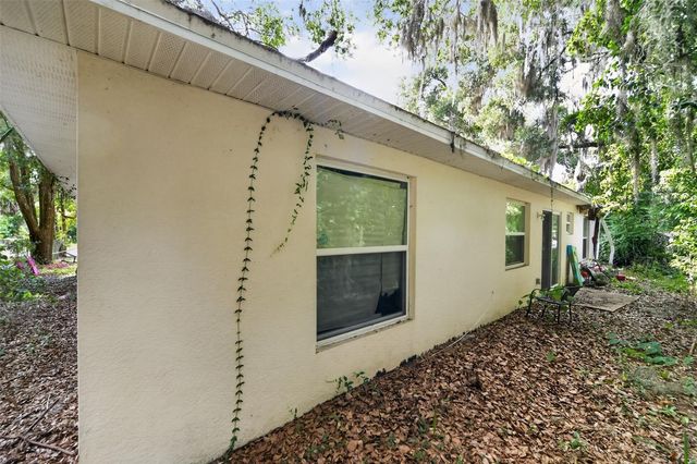 619 PINKNEY STREET, Eustis, FL 32726