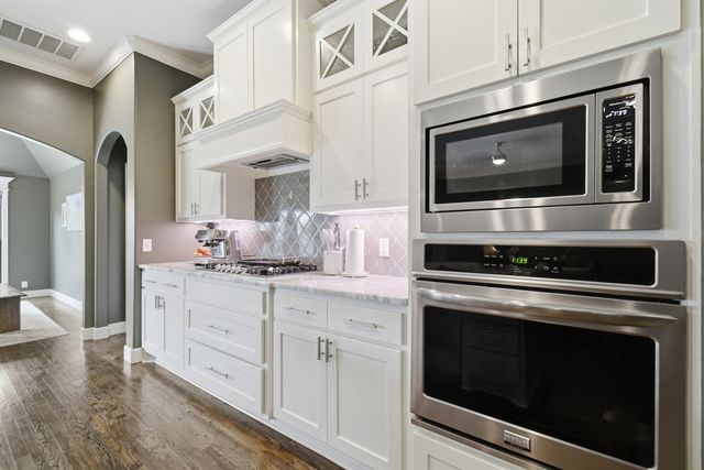 12045 S 68th East Avenue, Bixby, OK 74008