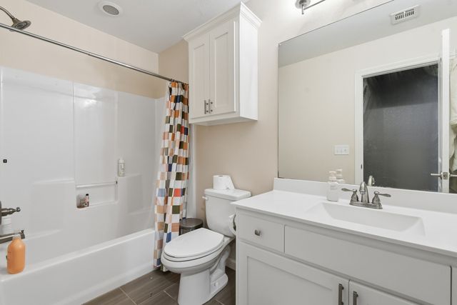 12045 S 68th East Avenue, Bixby, OK 74008