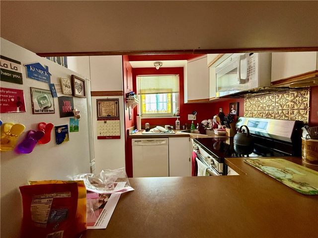 107 Holiday Harbour, Canandaigua City, NY 14424