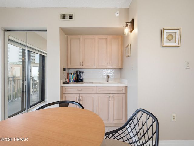 5207 S Atlantic Ave Apt 426, New Smyrna Beach, FL 32169