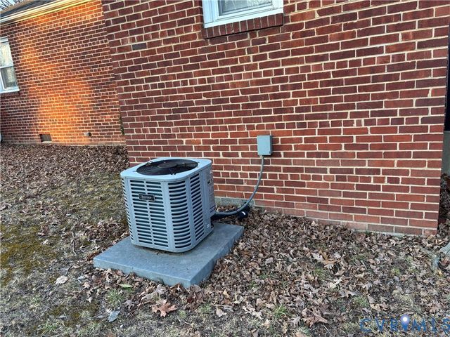 8517 Mark Lawn Dr, Richmond, VA 23229