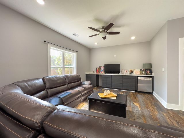 86 Lawrence Rd 207, Imboden, AR 72434