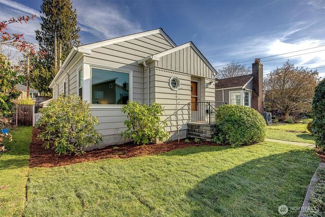 8004 22nd Avenue NW, Seattle, WA 98117