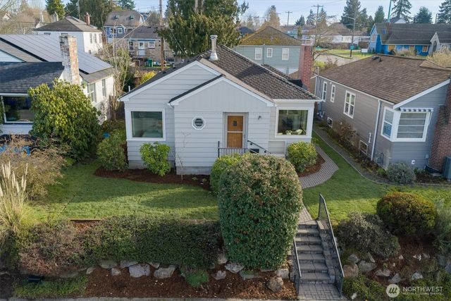 8004 22nd Avenue NW, Seattle, WA 98117