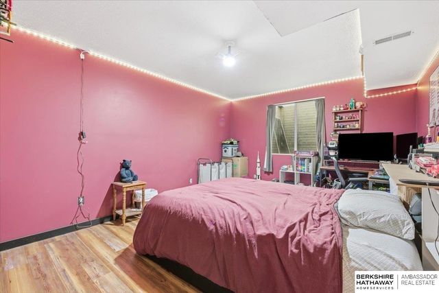 7901 S 24th Street, Bellevue, NE 68147