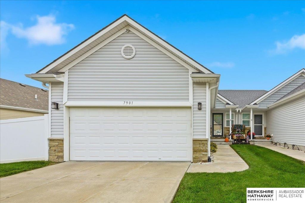 7901 S 24th Street, Bellevue, NE 68147