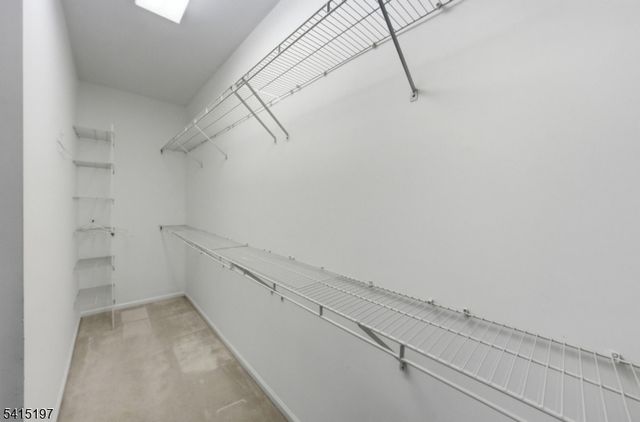 27 Chandler Ct, Monroe Twp., NJ 08831