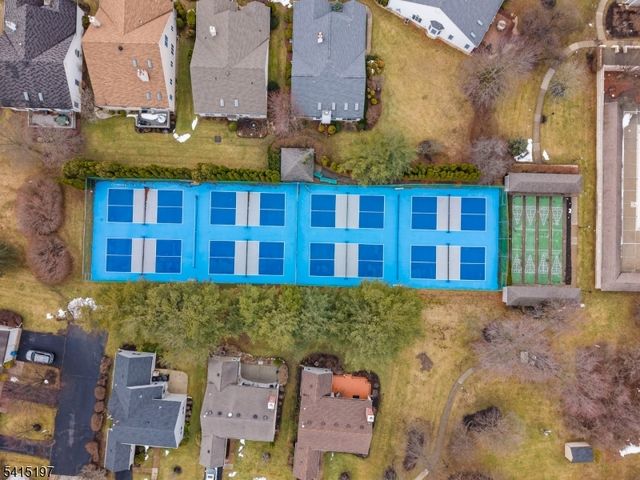 27 Chandler Ct, Monroe Twp., NJ 08831