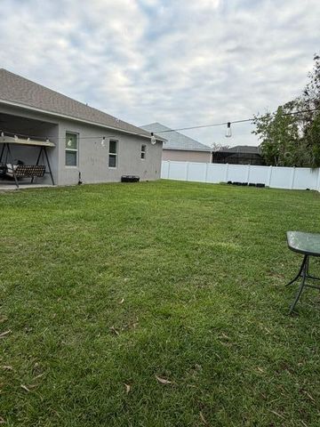 5262 NW Rugby Drive, Port St. Lucie, Port St Lucie, FL 34983