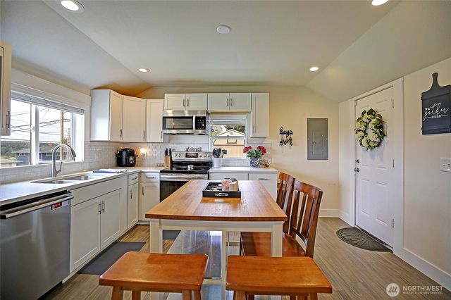 1320 Swantown Road, Oak Harbor, WA 98277