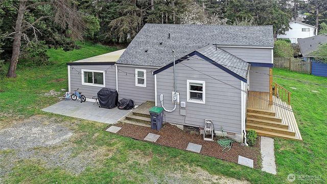1320 Swantown Road, Oak Harbor, WA 98277