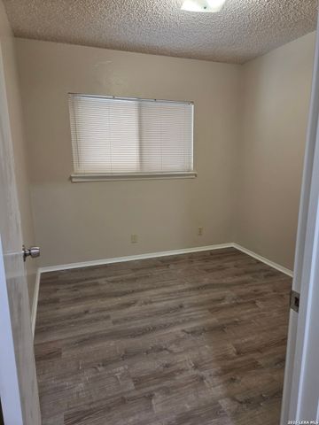 10807 Green Brook, San Antonio, TX 78223