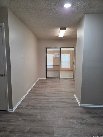 10807 Green Brook, San Antonio, TX 78223