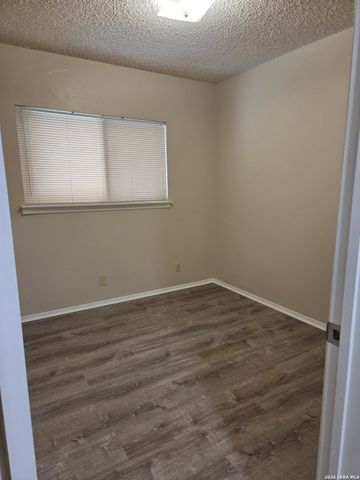 10807 Green Brook, San Antonio, TX 78223