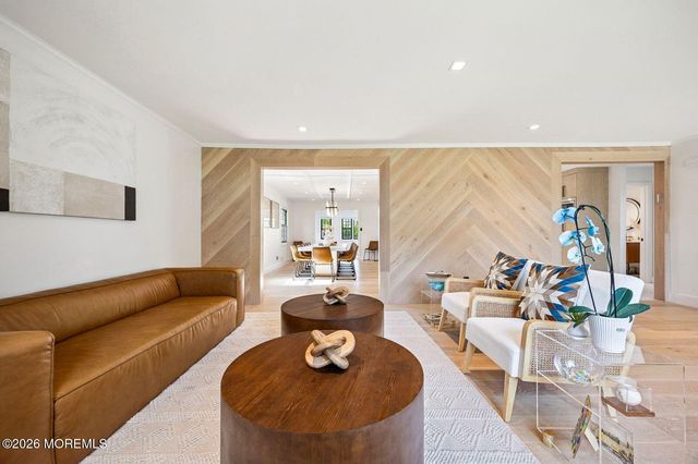 8 Heath Street, Eatontown, NJ 07724