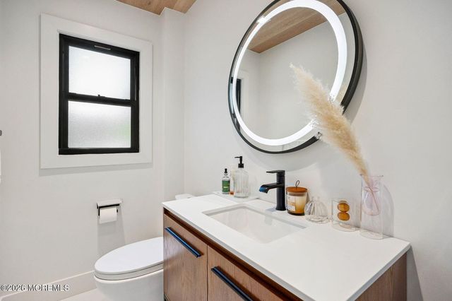 8 Heath Street, Eatontown, NJ 07724