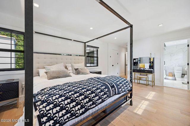 8 Heath Street, Eatontown, NJ 07724