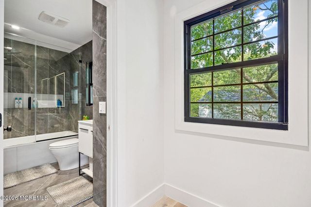 8 Heath Street, Eatontown, NJ 07724