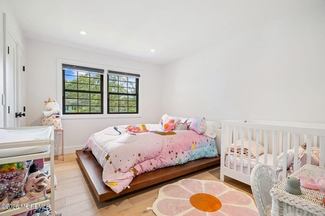 8 Heath Street, Eatontown, NJ 07724