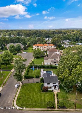 8 Heath Street, Eatontown, NJ 07724