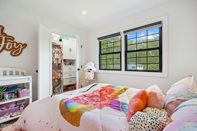 8 Heath Street, Eatontown, NJ 07724