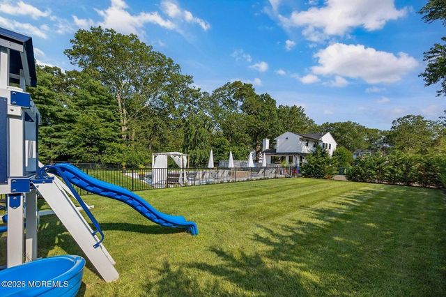 8 Heath Street, Eatontown, NJ 07724