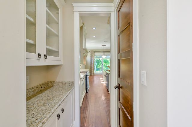 1034 Saint Thomas Court, Rockwall, TX 75087
