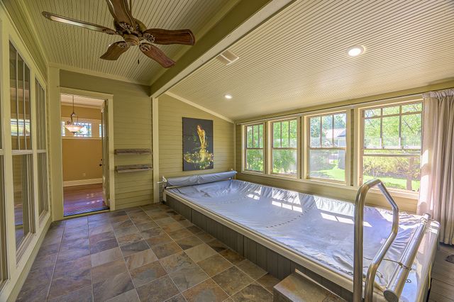 1034 Saint Thomas Court, Rockwall, TX 75087