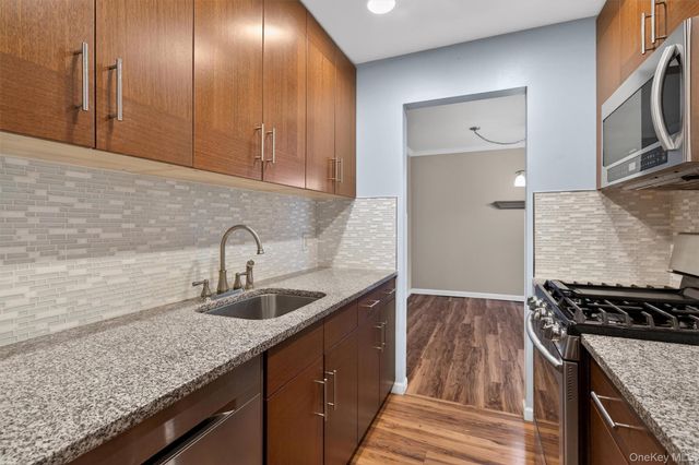 276 Temple Hill Road 2604, New Windsor, NY 12553