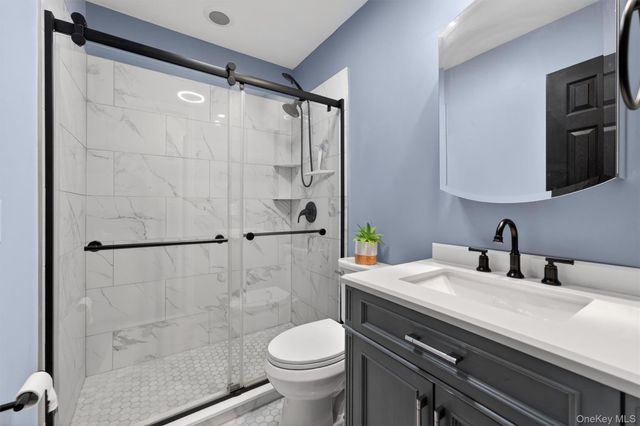 276 Temple Hill Road 2604, New Windsor, NY 12553