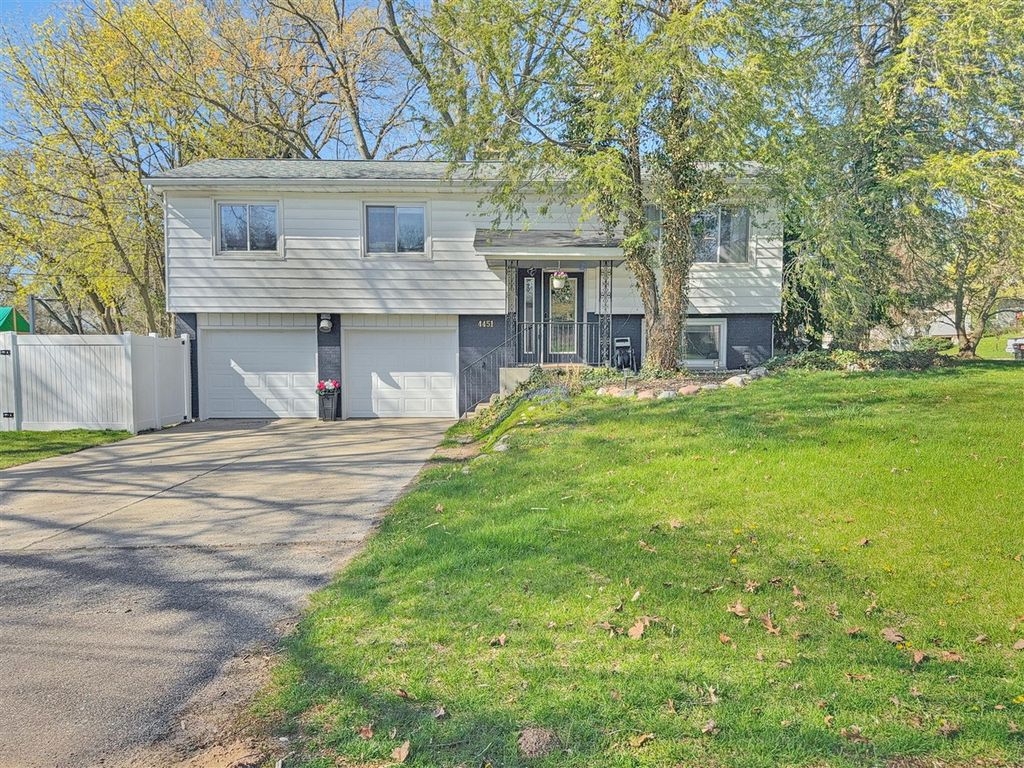 4451 Bonanza Drive, Grand Rapids, MI 49525