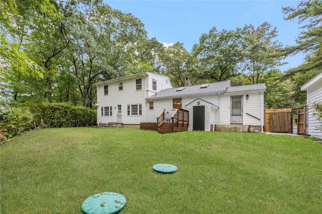 15 Williams Road, Smithfield, RI 02917