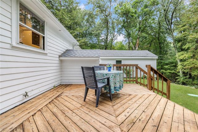 15 Williams Road, Smithfield, RI 02917