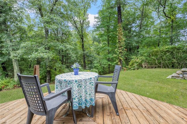 15 Williams Road, Smithfield, RI 02917