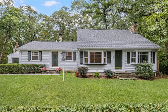 15 Williams Road, Smithfield, RI 02917