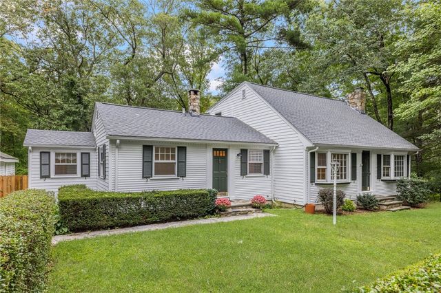 15 Williams Road, Smithfield, RI 02917