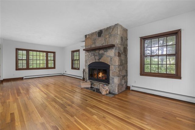 15 Williams Road, Smithfield, RI 02917