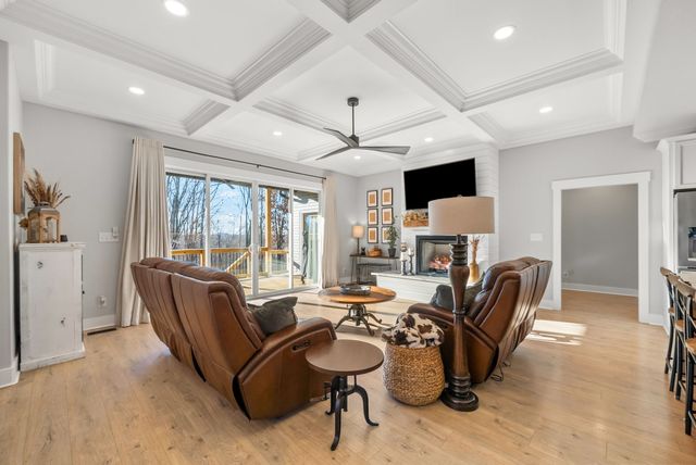 2862 Benton Ridge Rd, Palmyra, TN 37142