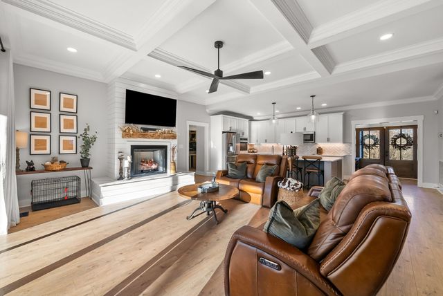 2862 Benton Ridge Rd, Palmyra, TN 37142