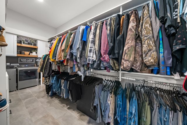 2862 Benton Ridge Rd, Palmyra, TN 37142